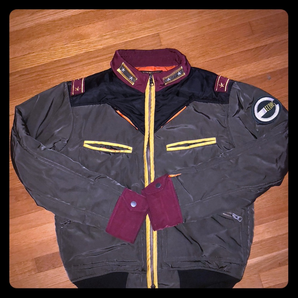 Ecoas flying jacket